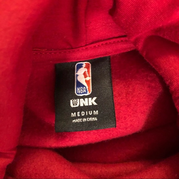 NBA UNK Cleveland Cavaliers Cowl Neck Sweatshirt - Picture 15 of 16